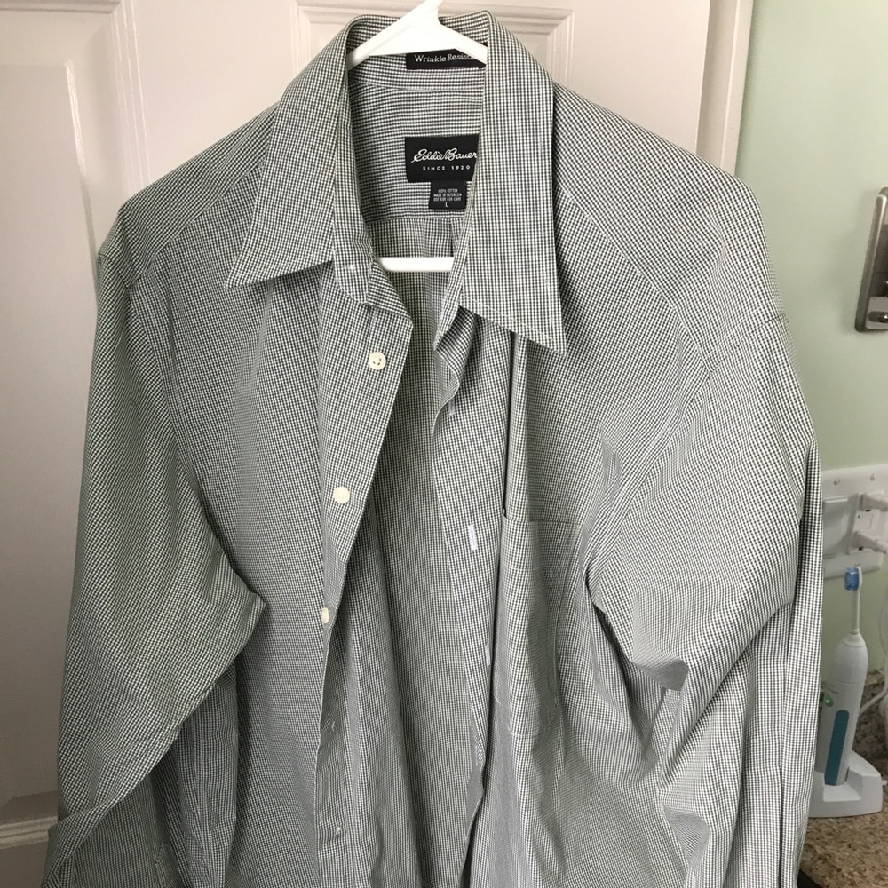 Large long sleeve checkered Eddie Bauer.